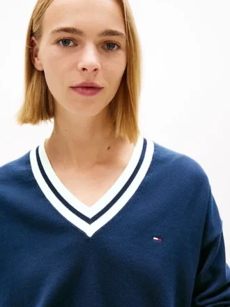 Maglione Tommy Jeans con scollo a V e vestibilità comoda