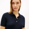 Miniabito polo in maglia a coste con bottoni dorati Miniabito polo in maglia a coste con bottoni dorati