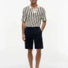 Pantaloncini cargo in twill elasticizzato dalla vestibilità comoda Pantaloncini cargo in twill elasticizzato dalla vestibilità comoda