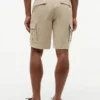 Pantaloncini cargo in twill elasticizzato dalla vestibilità comoda Pantaloncini cargo in twill elasticizzato dalla vestibilità comoda