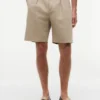 Pantaloncini chino in misto cotone e lino dal taglio comodo Pantaloncini chino in misto cotone e lino dal taglio comodo