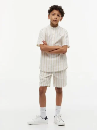 Pantaloncini da bambino in misto lino a righe dal taglio morbido