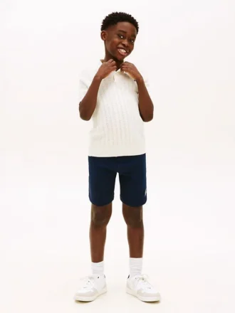 Pantaloncini in felpa a gamba larga con logo Hilfiger per bambini Pantaloncini in felpa a gamba larga con logo Hilfiger per bambini