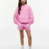Pantaloncini in felpa con bandiera tono su tono per bambini Pantaloncini in felpa con bandiera tono su tono per bambini