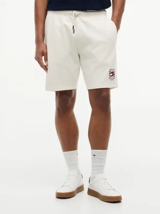 Pantaloncini in felpa con logo bandiera ondulata, vestibilità regolare