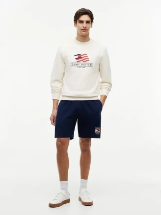 Pantaloncini in felpa con logo bandiera ondulata, vestibilità regolare