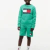 Pantaloncini in felpa con logo bandiera per bambini Pantaloncini in felpa con logo bandiera per bambini