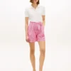 Pantaloncini in seersucker a quadretti con cintura Pantaloncini in seersucker a quadretti con cintura