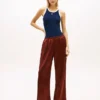 Pantaloni a gamba larga in raso elasticizzato Pantaloni a gamba larga in raso elasticizzato