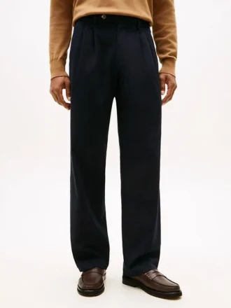 Pantaloni a pieghe dal taglio comodo Pantaloni a pieghe dal taglio comodo