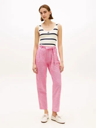 Pantaloni affusolati in seersucker a quadretti con cintura