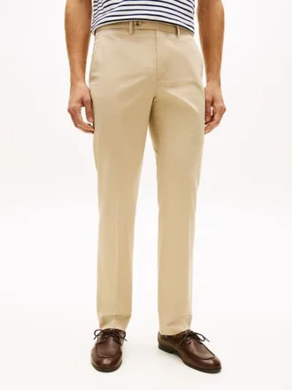 Pantaloni chino a vestibilità dritta con etichetta New York Pantaloni chino a vestibilità dritta con etichetta New York