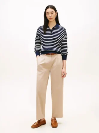 Pantaloni chino a zampa in twill a pieghe
