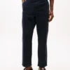 Pantaloni chino in velluto a coste dal taglio dritto Pantaloni chino in velluto a coste dal taglio dritto