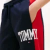 Pantaloni della tuta a blocchi di colore con logo Varsity Tommy Pantaloni della tuta a blocchi di colore con logo Varsity Tommy