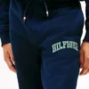 Pantaloni della tuta da bambino con logo Hilfiger Pantaloni della tuta da bambino con logo Hilfiger