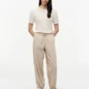 Pantaloni elasticizzati in misto lino e cotone Pantaloni elasticizzati in misto lino e cotone