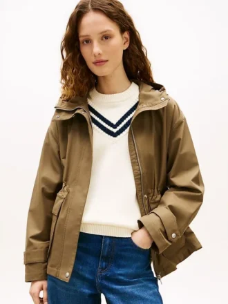 Parka corta con cappuccio idrorepellente