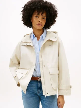 Parka corta con cappuccio idrorepellente