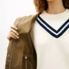 Parka corta con cappuccio idrorepellente Parka corta con cappuccio idrorepellente