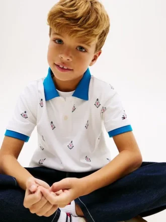 Polo elasticizzata con logo nautico su tutta la superficie per bambini