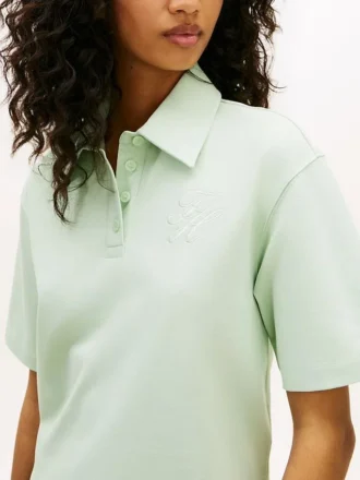 Polo in piqué con monogramma script dalla vestibilità comoda