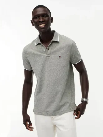Polo in piqué misto lino dalla vestibilità regolare Polo in piqué misto lino dalla vestibilità regolare