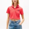 Polo Tommy Jeans dal taglio boxy e corto