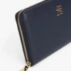 Portafoglio con monogramma e chiusura a zip Portafoglio con monogramma e chiusura a zip