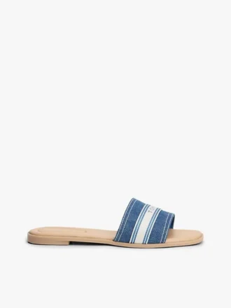 Sandalo in denim con logo in fettuccia