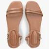Sandalo piatto in pelle Sandalo piatto in pelle