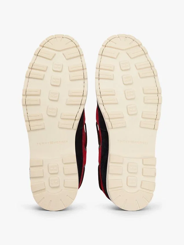Scarpa da barca in pelle scamosciata leggera Scarpa da barca in pelle scamosciata leggera
