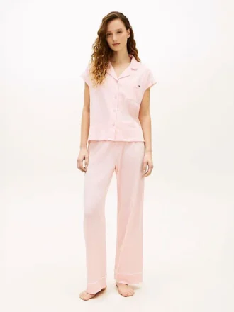 Set da notte con camicia a maniche corte e pantaloni