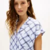 Set da notte con camicia a maniche corte e pantaloni Set da notte con camicia a maniche corte e pantaloni