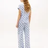 Set da notte con camicia a maniche corte e pantaloni Set da notte con camicia a maniche corte e pantaloni