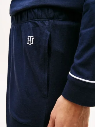 Set pigiama a maniche lunghe con camicia e pantaloni