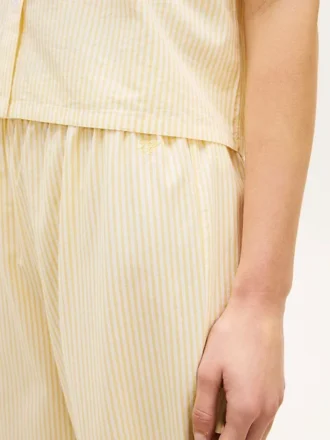 Set pigiama con camicia corta e pantaloni