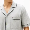Set pigiama con maglietta a maniche corte e pantaloncini