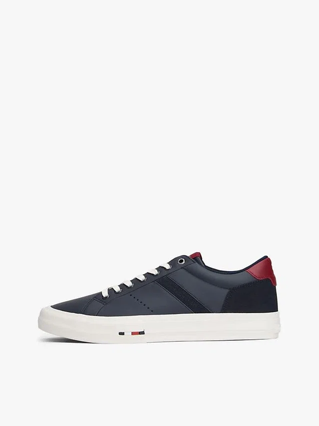 Sneaker basse in pelle Sneaker basse in pelle