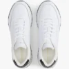 Sneaker da corsa in pelle con dettagli metallici Sneaker da corsa in pelle con dettagli metallici