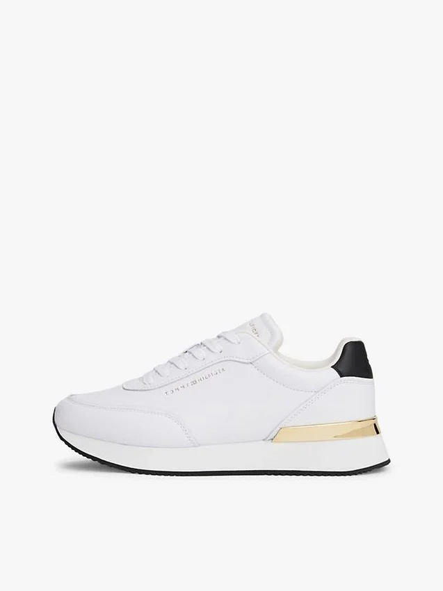 Sneaker da corsa in pelle con dettagli metallici Sneaker da corsa in pelle con dettagli metallici