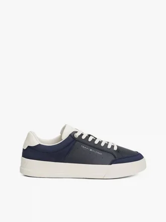 Sneaker da tennis con logo tono su tono
