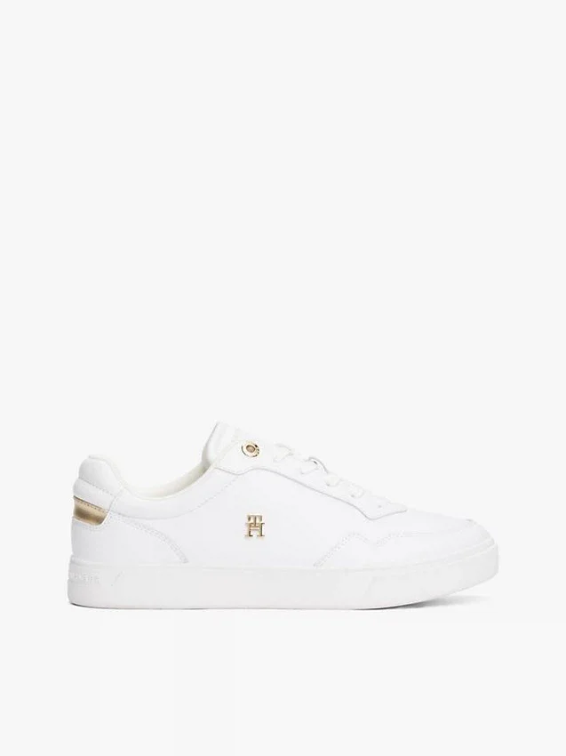Sneaker da tennis in pelle con dettagli metallici Sneaker da tennis in pelle con dettagli metallici