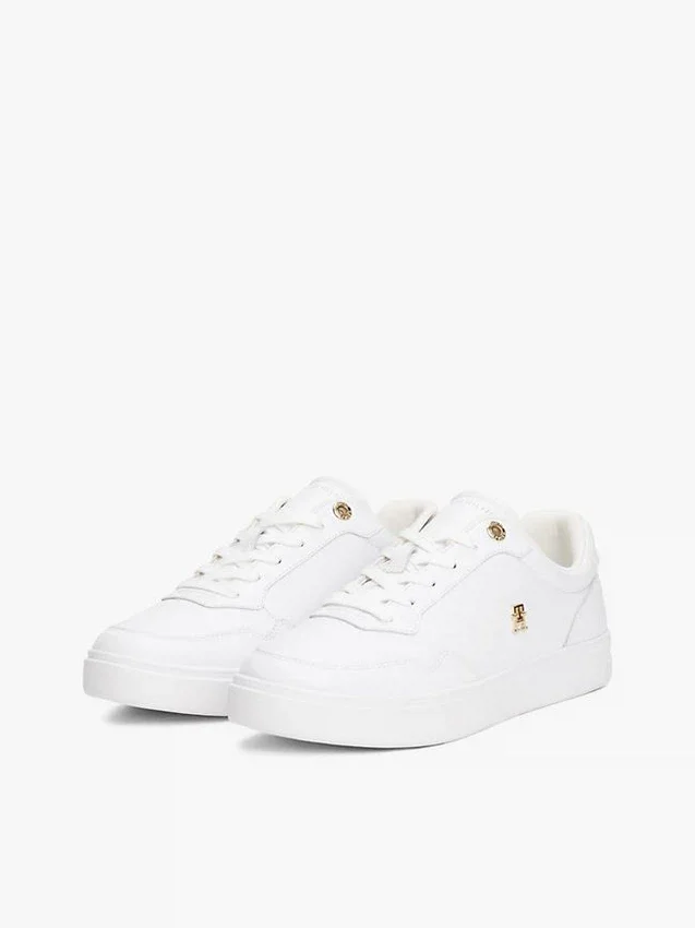 Sneaker da tennis in pelle con dettagli metallici Sneaker da tennis in pelle con dettagli metallici