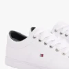 Sneaker in pelle con bandiera
