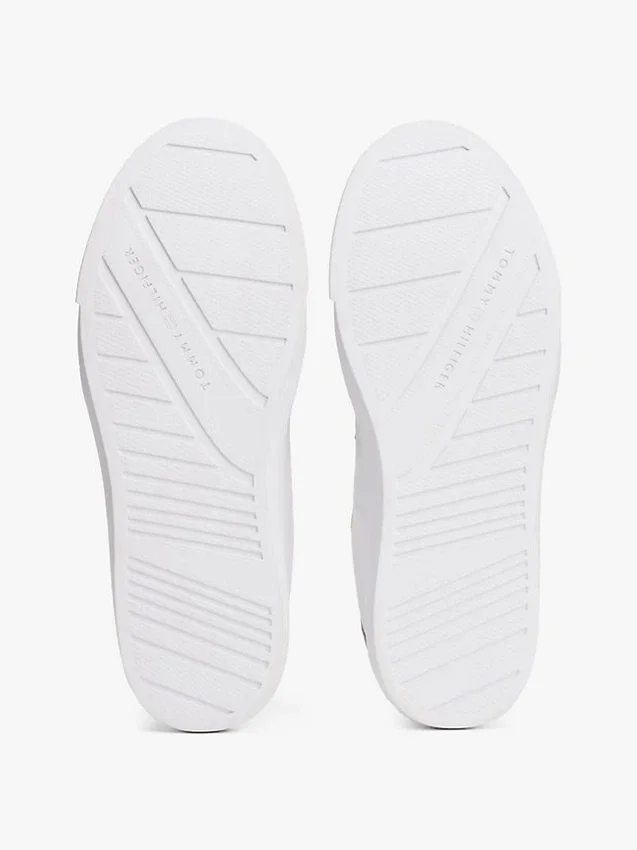 Sneaker in pelle scamosciata a contrasto Sneaker in pelle scamosciata a contrasto