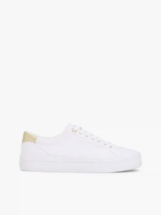 Sneaker in tela con dettagli metallici Sneaker in tela con dettagli metallici