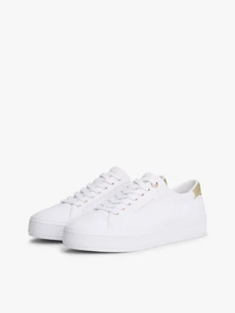 Sneaker in tela con dettagli metallici Sneaker in tela con dettagli metallici