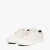 Sneaker in tela con logo goffrato Sneaker in tela con logo goffrato