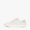 Sneaker in tela con logo goffrato Sneaker in tela con logo goffrato